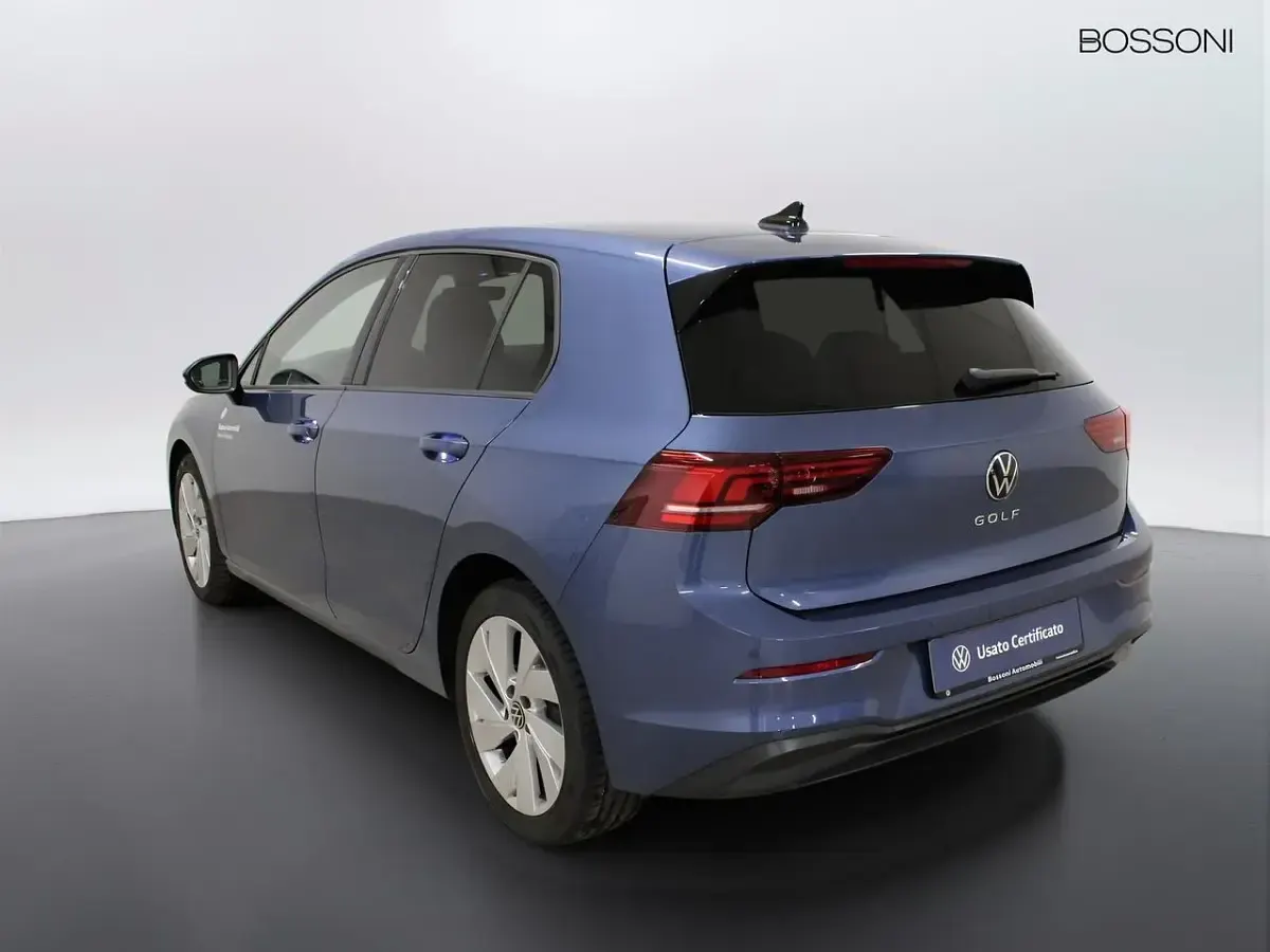 Usata VW Golf VIII Edition 150 CV (110 kW) 2024 Blu Berlina