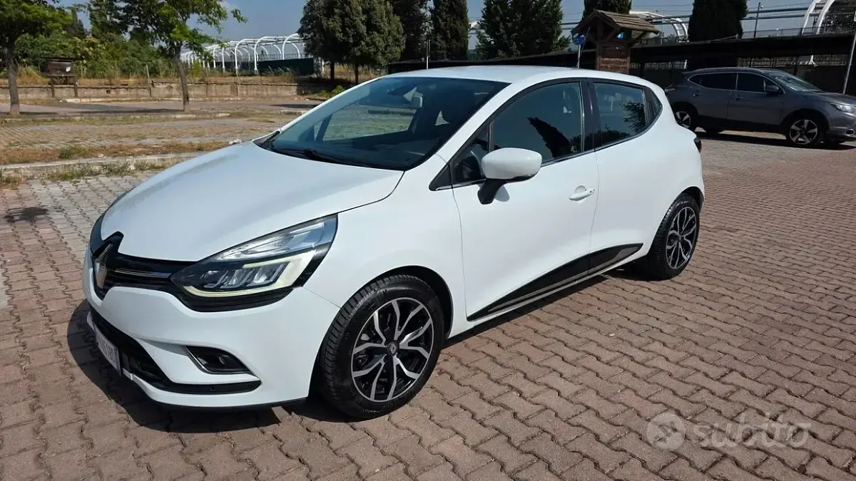 Usata Renault Clio IV Zen 90 CV (66 kW) 2017 Bianco Berlina