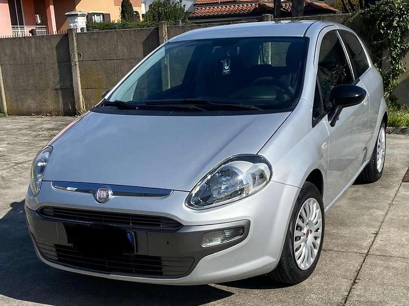 Usata Fiat Punto Evo Dynamic 65 CV (47 kW) 2010 Grigio Utilitaria