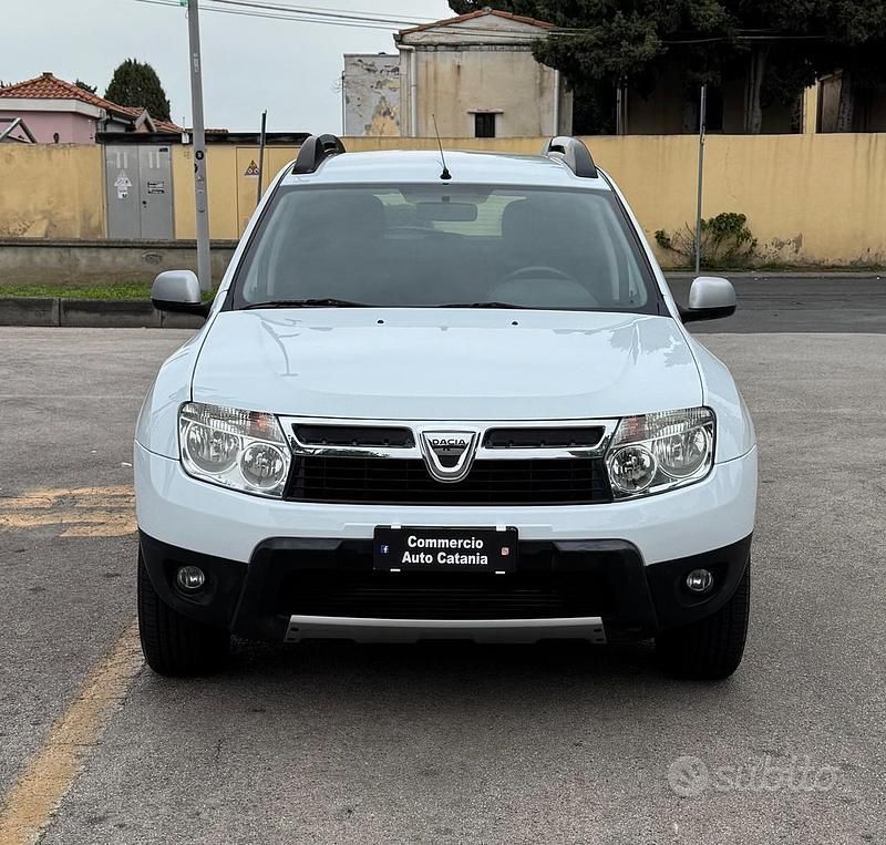 Usata Dacia Duster Lauréate 107 CV (78 kW) 2012 Bianco SUV
