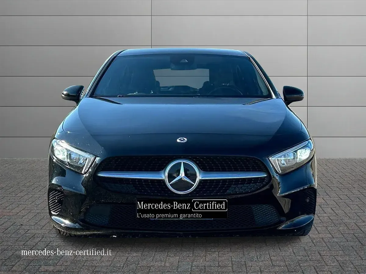 Usata Mercedes A180 Sport 116 CV (85 kW) 2018 Nero Berlina