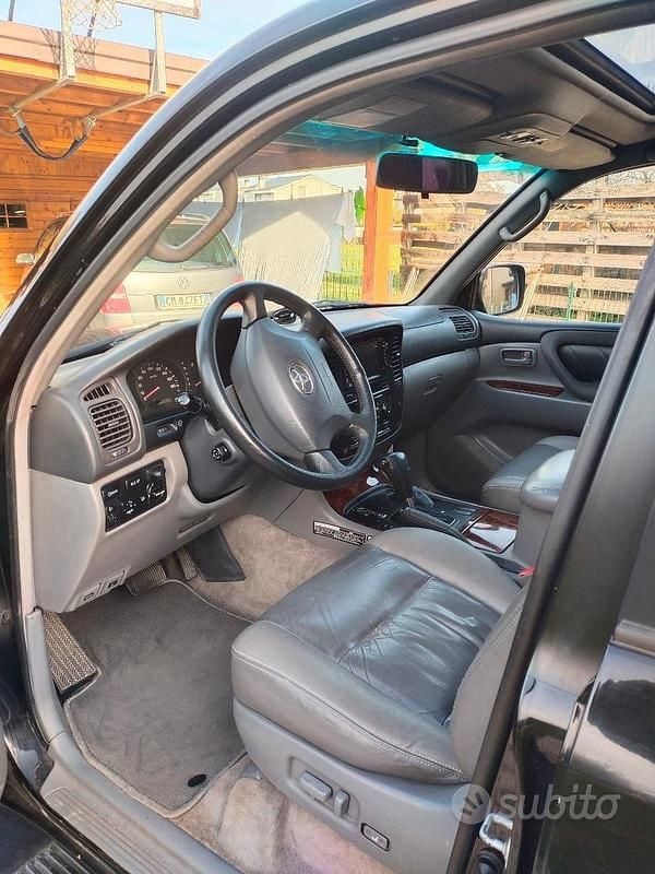 Usata Toyota Land Cruiser 2002 Nero SUV