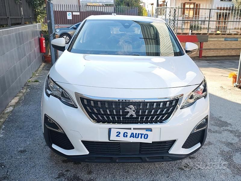 Usata Peugeot 3008 Allure 130 CV (95 kW) 2019 Bianco SUV