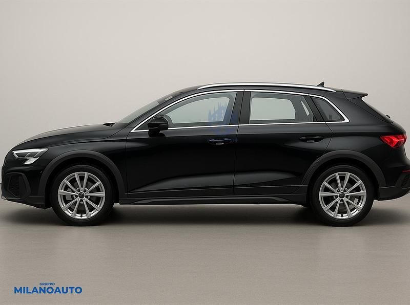 Usata Audi A3 Ambiente 150 CV (110 kW) 2024 Nero Utilitaria