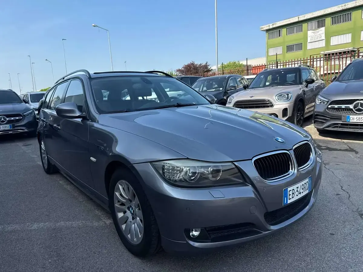 Usata BMW 320 177 CV (130 kW) 2009 Grigio Station wagon