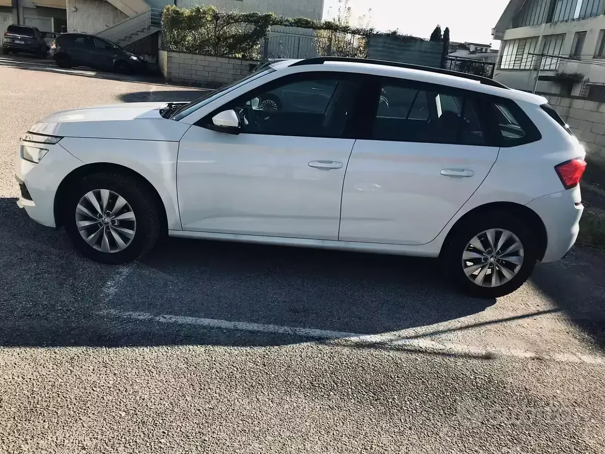 Usata Skoda Kamiq 90 CV (66 kW) 2020 Bianco SUV