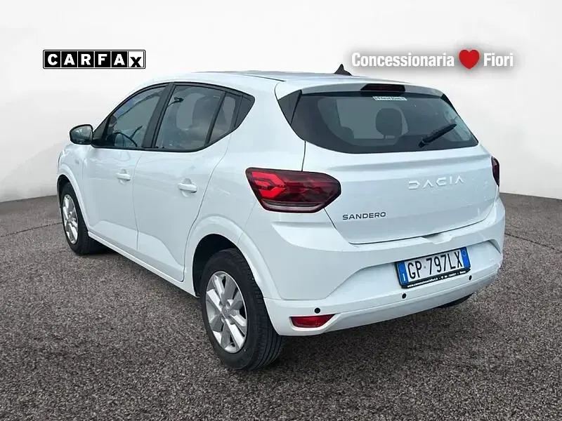 Usata Dacia Sandero Expression 101 CV (74 kW) 2023 Bianco Utilitaria