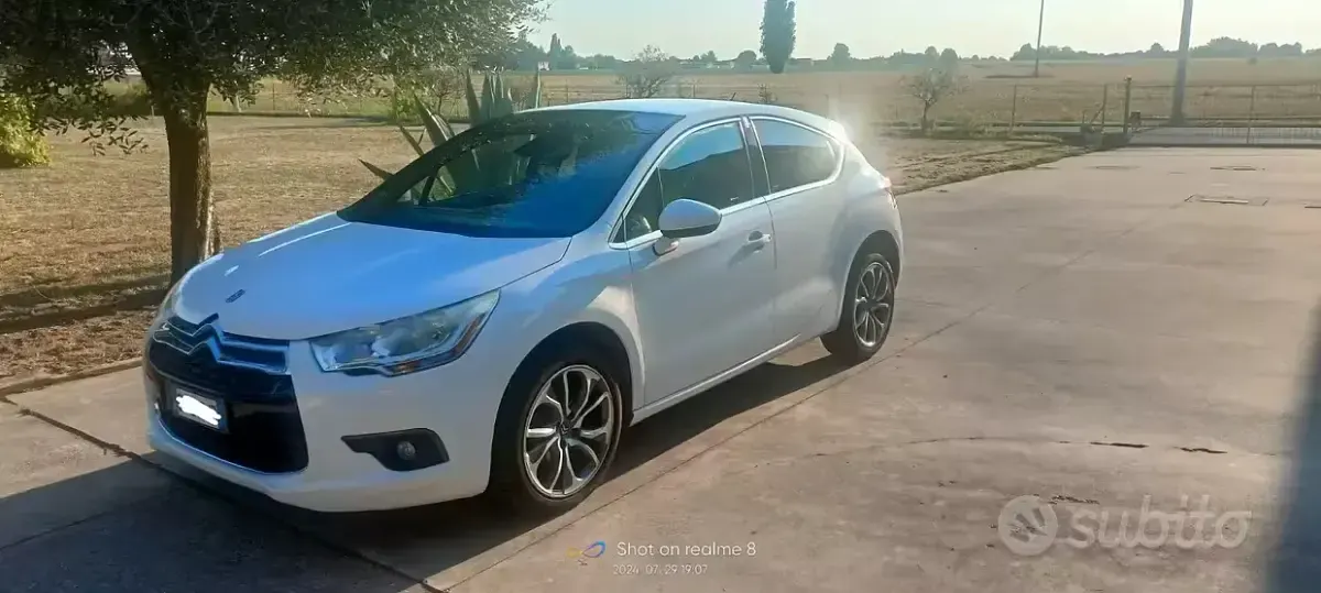 Usata Citroën DS4 So Chic 111 CV (81 kW) 2011 Bianco Utilitaria