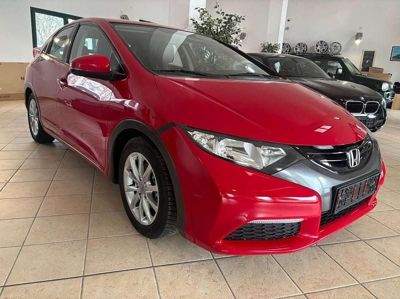 Usata Honda Civic Sport 99 CV (72 kW) 2013 Rosso Berlina
