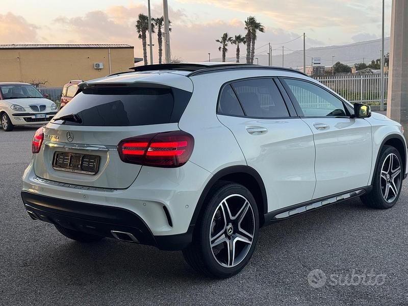 Usata Mercedes GLA220 Premium 176 CV (129 kW) 2017 Bianco SUV