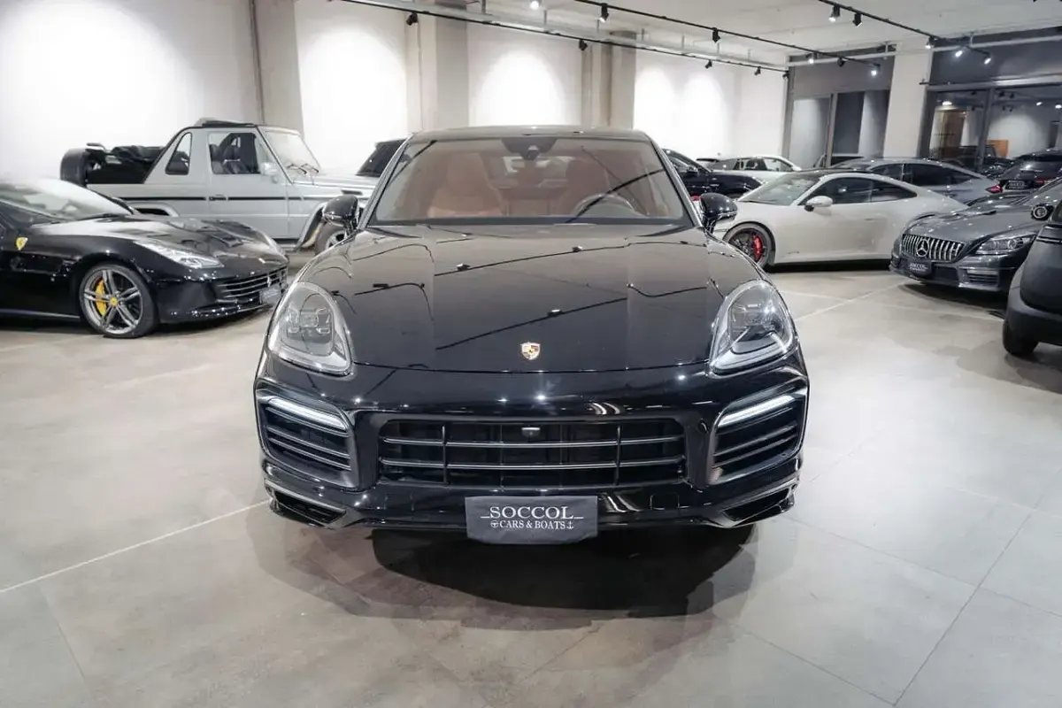 Usata Porsche Cayenne 460 CV (338 kW) 2020 Nero SUV