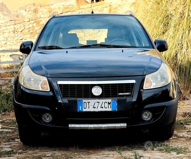Usata Fiat Sedici 120 CV (88 kW) 2008 Nero SUV