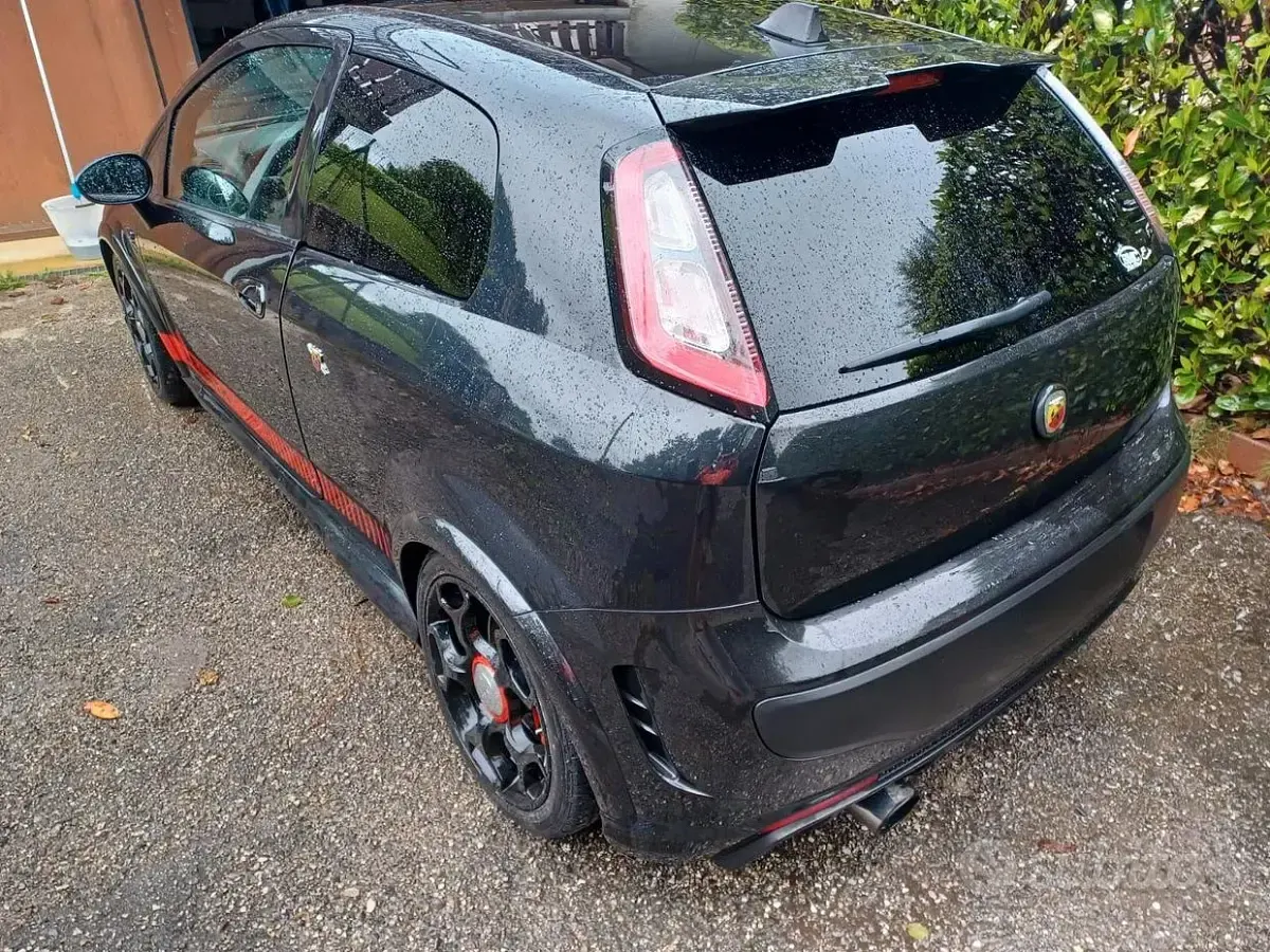 Usata Abarth Punto Evo 165 CV (121 kW) 2011 Utilitaria