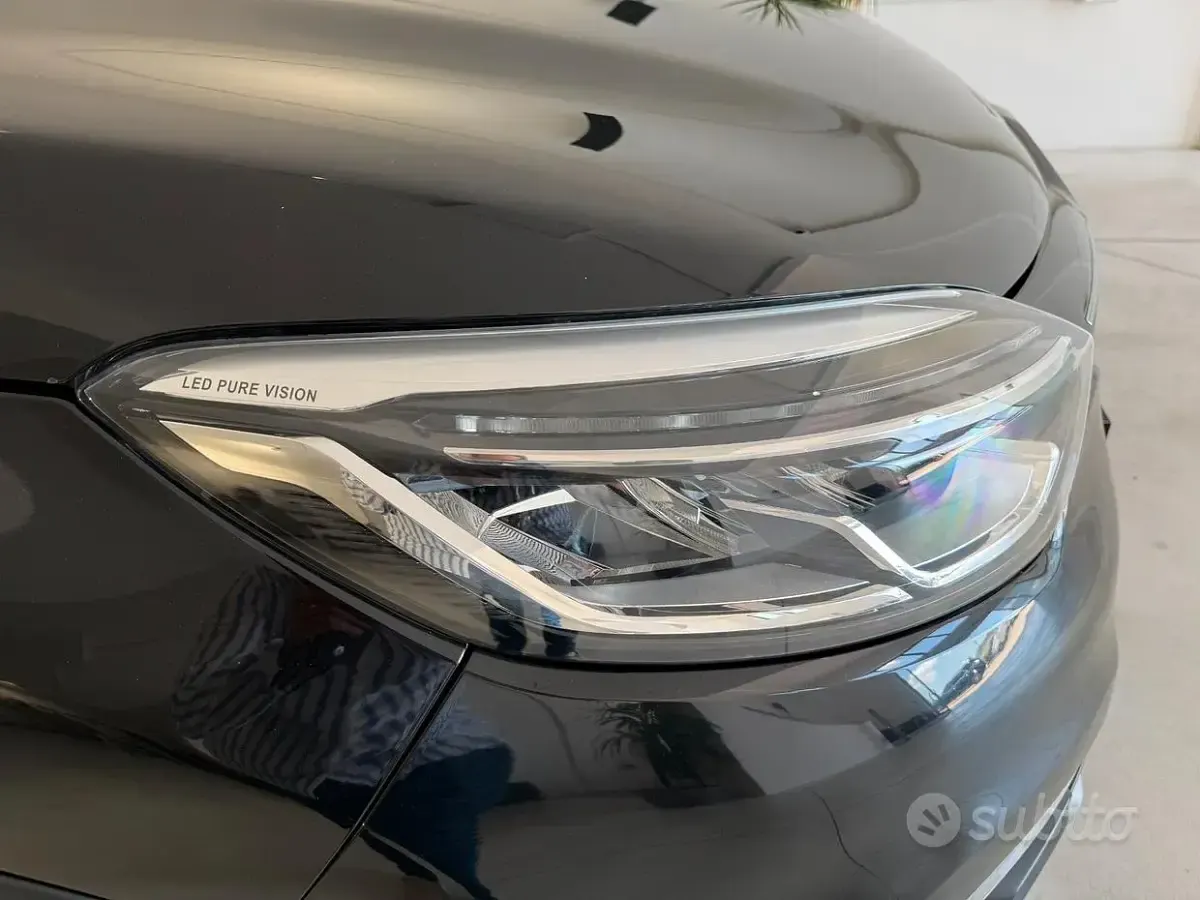 Usata Renault Captur 90 CV (66 kW) 2018 Nero SUV
