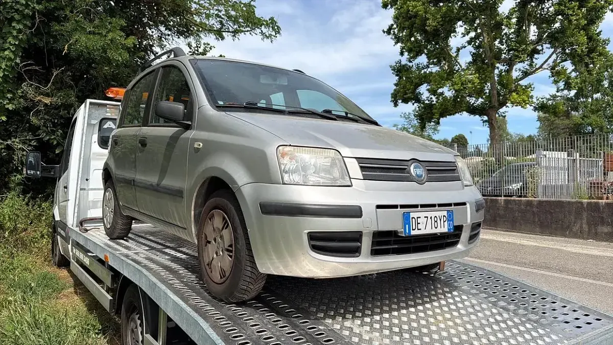 Usata Fiat Panda Emotion 60 CV (44 kW) 2007 Blu Utilitaria