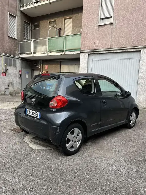 Usata Toyota Aygo 68 CV (50 kW) 2005 Utilitaria