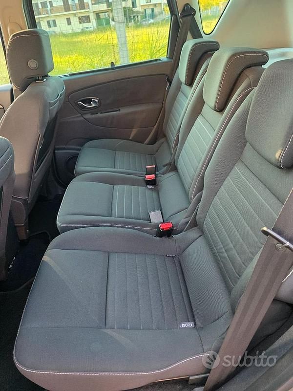 Usata Renault Scénic III LIMITED 110 CV (80 kW) 2015 Monovolume