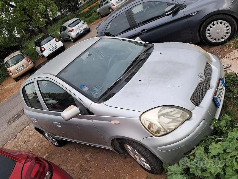Usata Toyota Yaris 2005 Berlina
