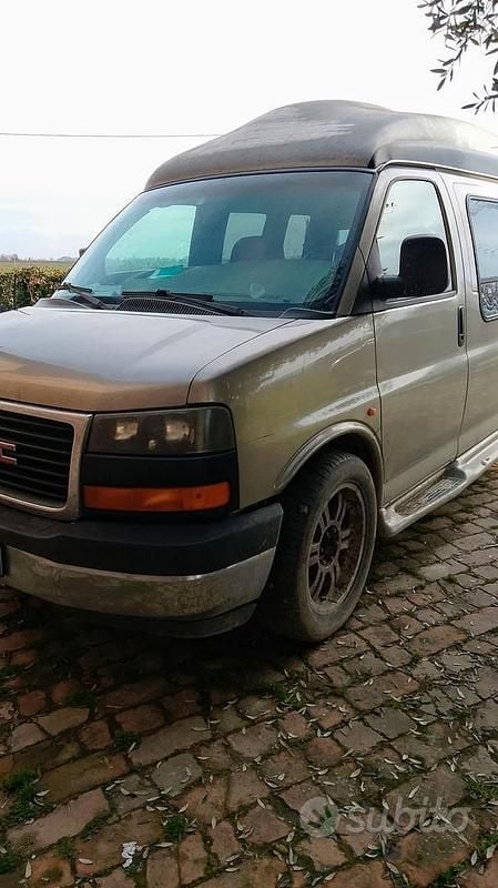 Usata GMC Savana 2004 Grigio