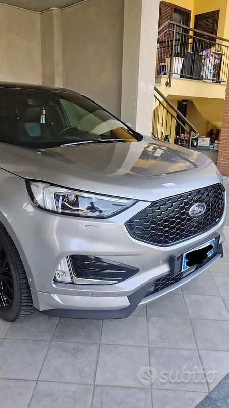 Usata Ford Edge 238 CV (175 kW) 2020 Grigio SUV