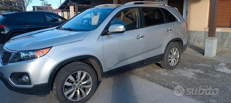 Grigio Usata 2011 Kia Sorento SUV | 3900 € (Super prezzo) - Immagine 1/4