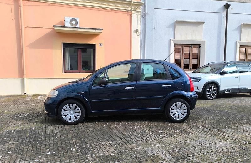 Usata Citroën C3 Exclusive 70 CV (51 kW) 2003 Blu Utilitaria