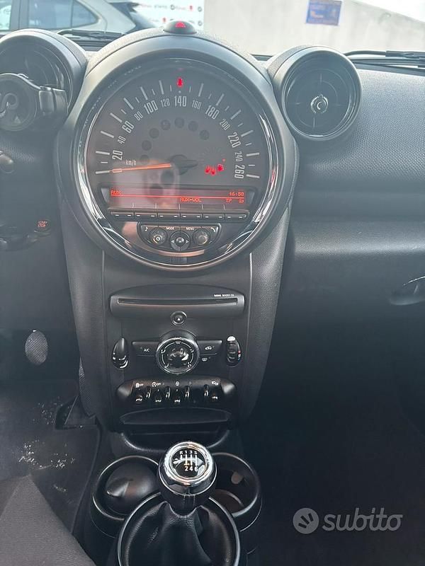 Usata Mini One D Countryman 90 CV (66 kW) 2016 Grigio SUV