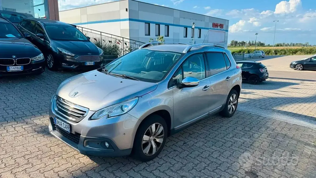 Usata Peugeot 2008 82 CV (60 kW) 2015 Grigio SUV