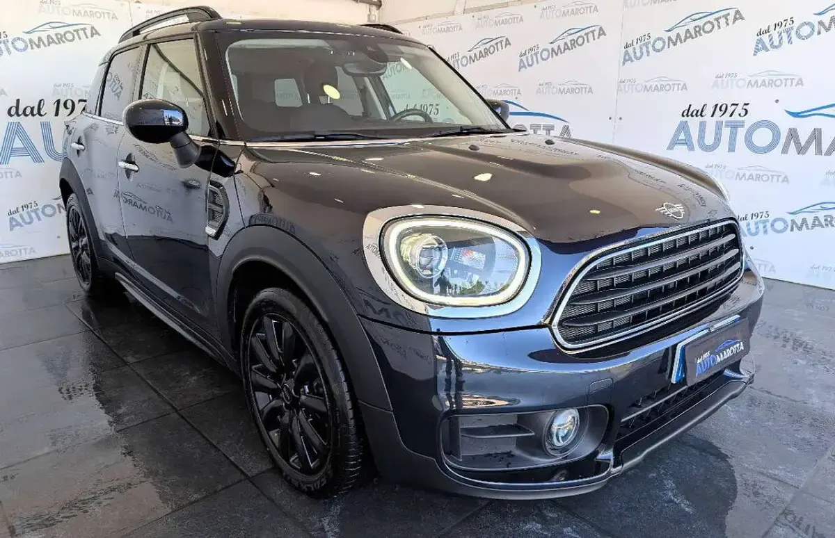 Usata Mini Cooper D Countryman 150 CV (110 kW) 2020 Enigmatic black extraserie SUV