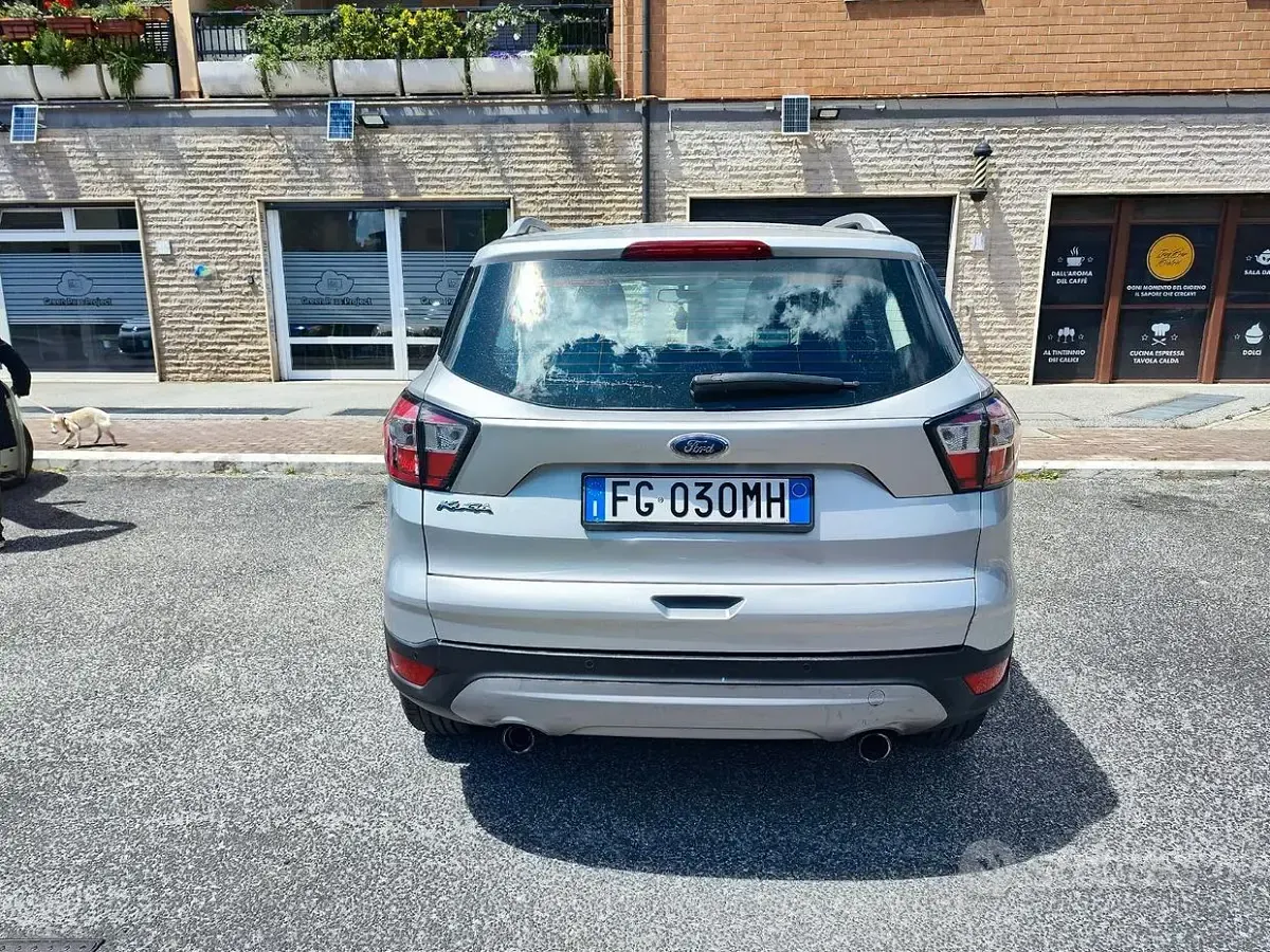 Usata Ford Kuga Titanium S 120 CV (88 kW) 2016 Grigio SUV