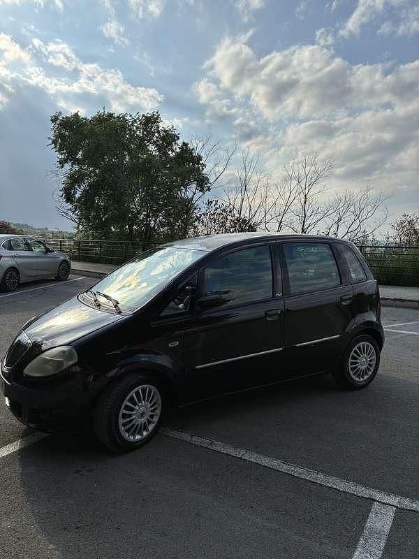 Usata Lancia Musa 69 CV (50 kW) 2005 Monovolume