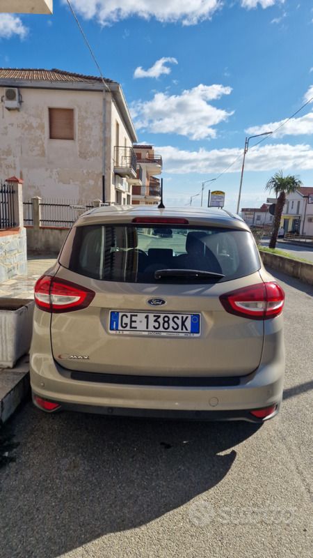 Begagnad Ford C-MAX 120 HK (88 kW) 2017 Grå Minibuss