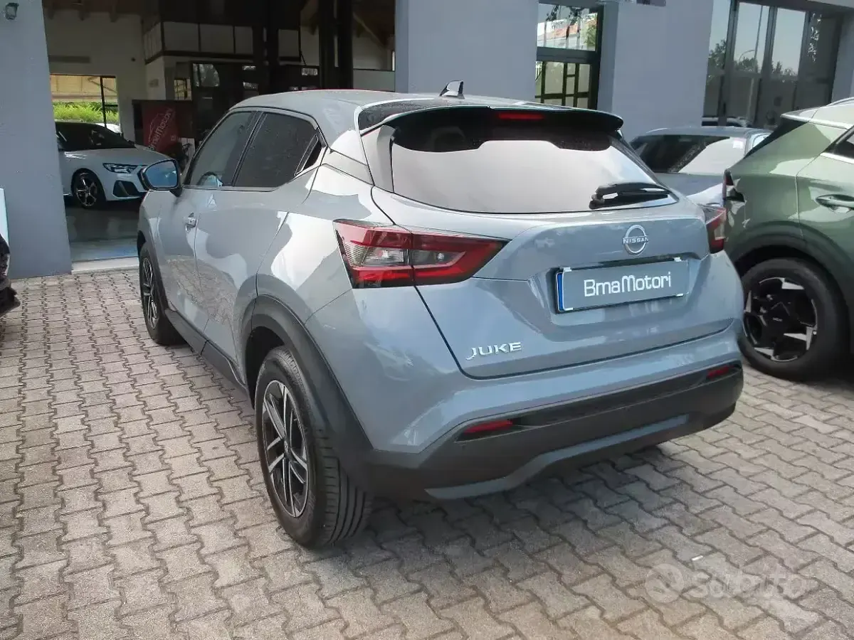 Usata Nissan Juke N-Connecta 114 CV (83 kW) 2025 Grigio SUV