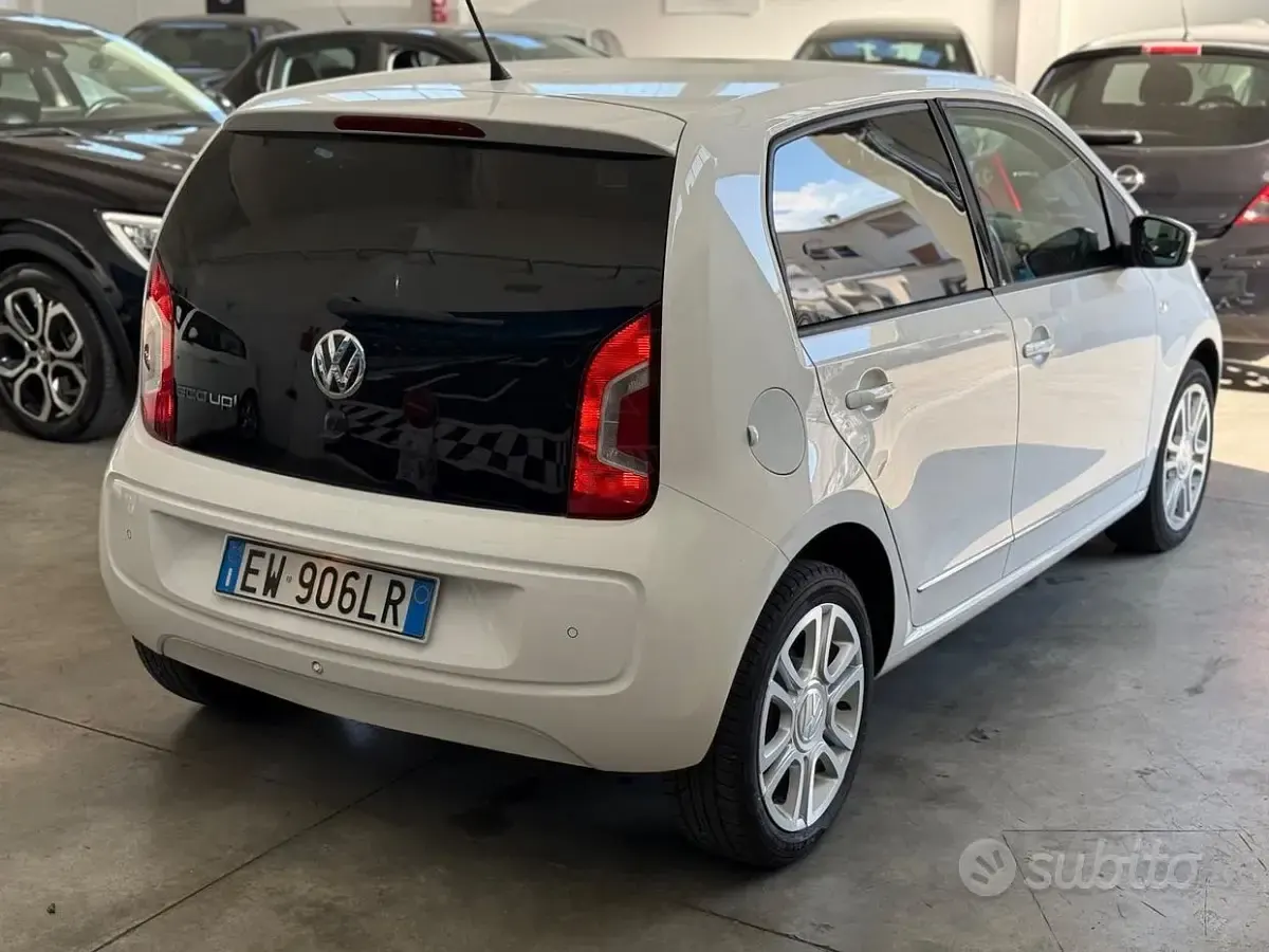 Usata VW up! 68 CV (50 kW) 2014 Bianco Utilitaria