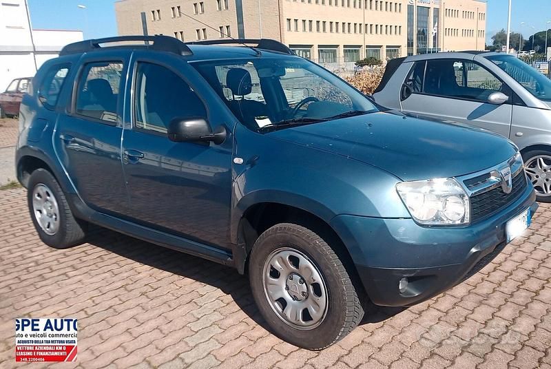 Usata Dacia Duster Lauréate 110 CV (80 kW) 2011 Blu SUV