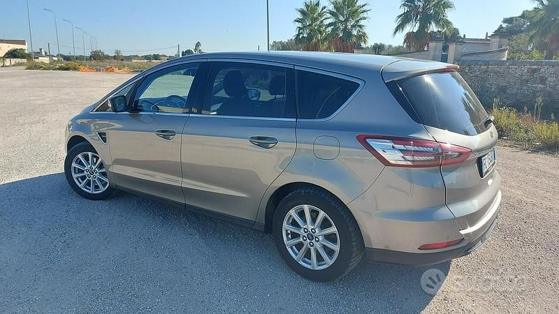 Usata Ford S-MAX S 150 CV (110 kW) 2016 Monovolume