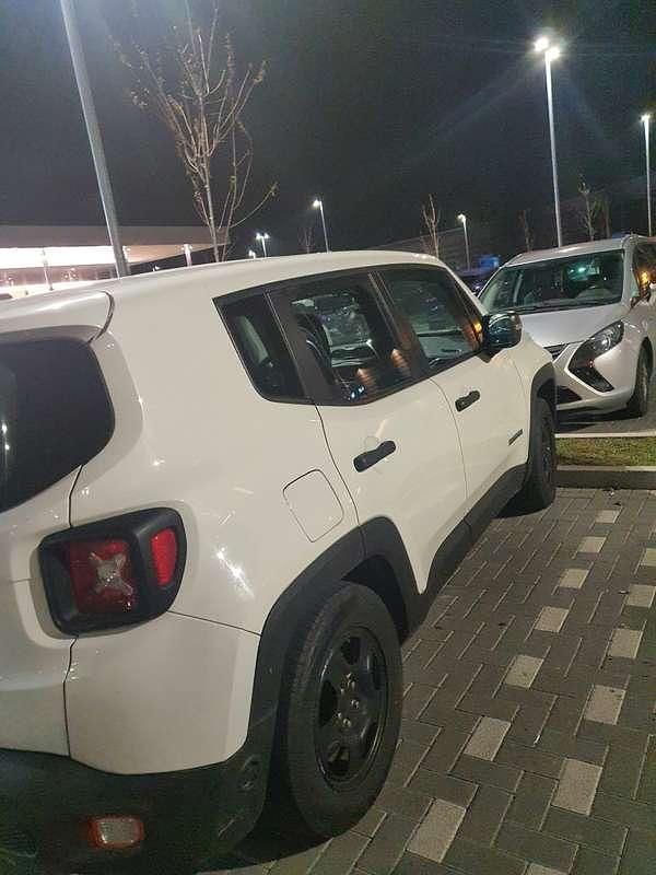 Usata Jeep Renegade Longitude 110 CV (80 kW) 2016 SUV