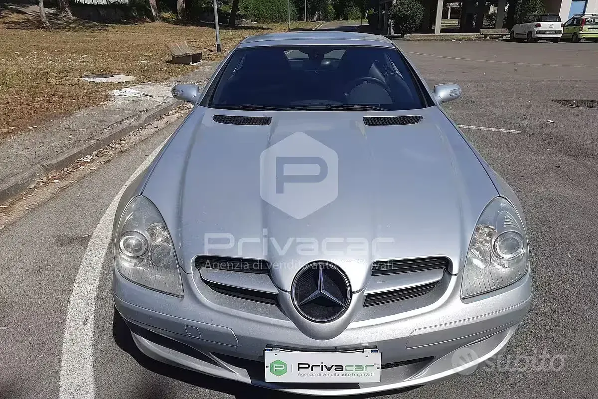 Usata Mercedes SLK200 163 CV (119 kW) 2004 Grigio Cabrio