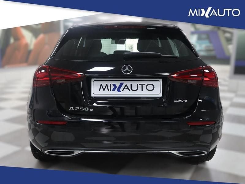 Usata Mercedes A250 Advanced 163 CV (119 kW) 2023 Viola Berlina