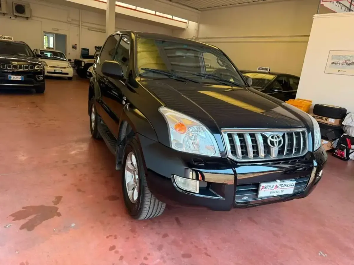 Usata Toyota Land Cruiser Executive 166 CV (122 kW) 2005 Nero SUV