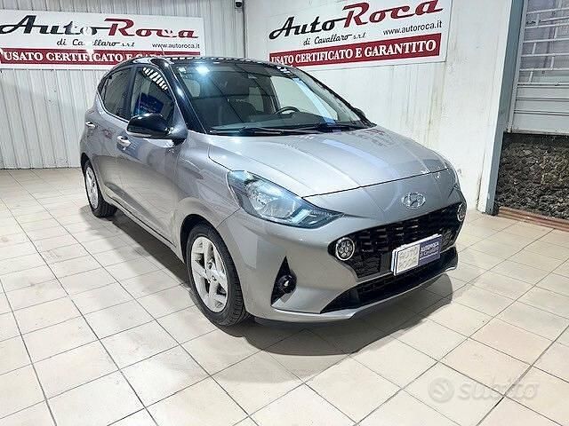 Usata Hyundai i10 66 CV (48 kW) 2022 Grigio Utilitaria