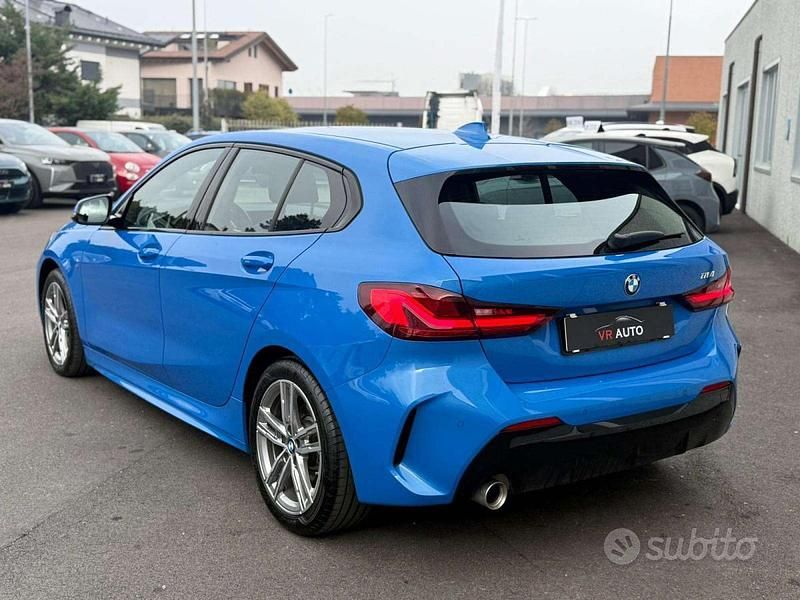 Usata BMW 118 M Sport 136 CV (100 kW) 2022 Blu misano Utilitaria