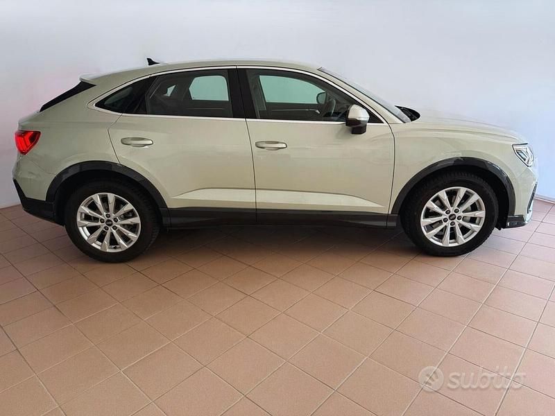 Usata Audi Q3 Business Plus 150 CV (110 kW) 2022 Grigio SUV