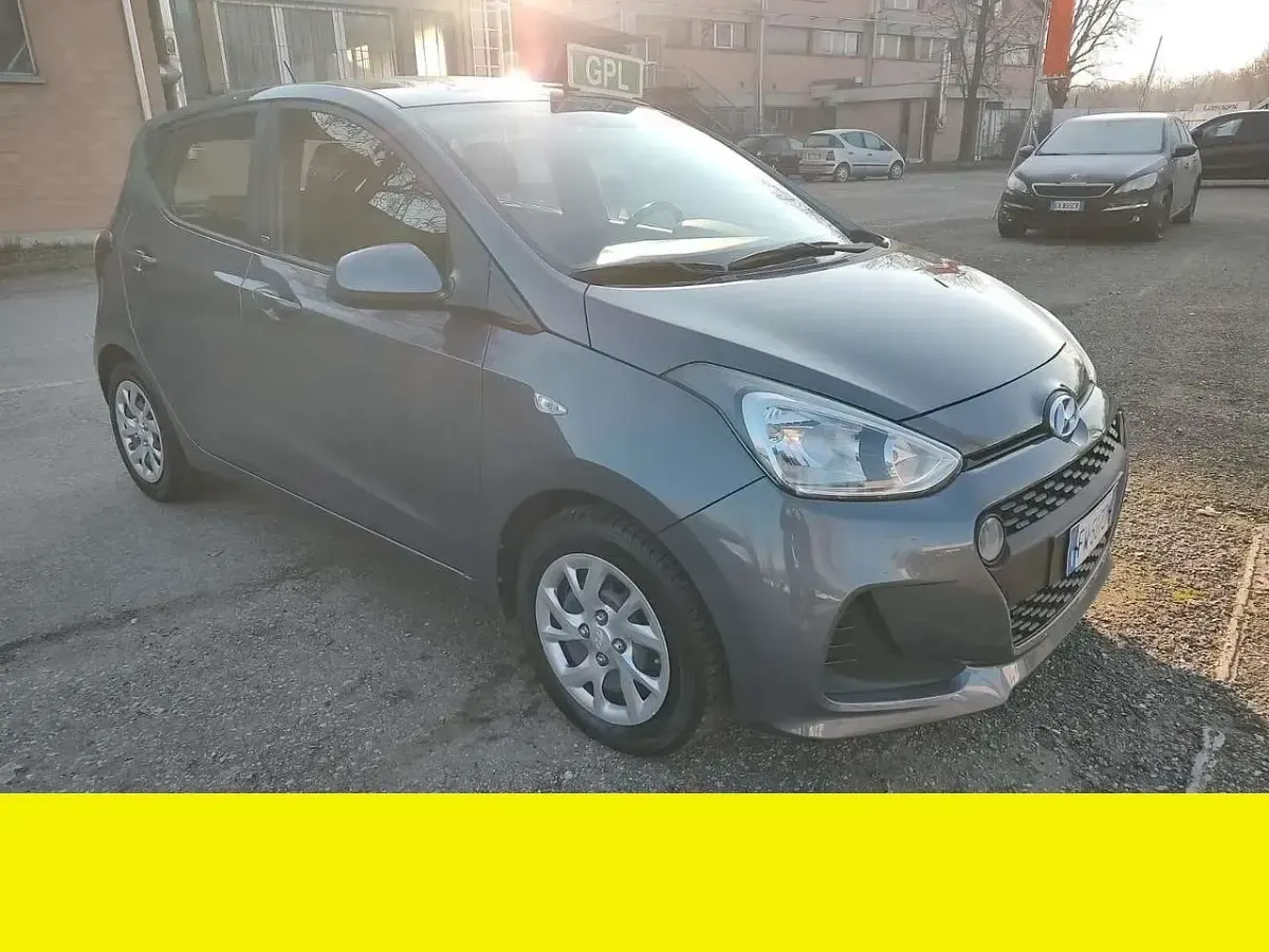 Usata Hyundai i10 Advanced 65 CV (47 kW) 2019 Other Utilitaria