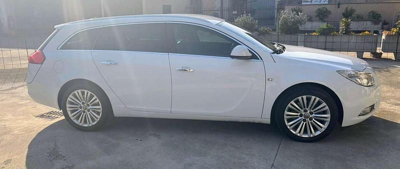 Usata Opel Insignia Cosmo 160 CV (117 kW) 2013 Station wagon