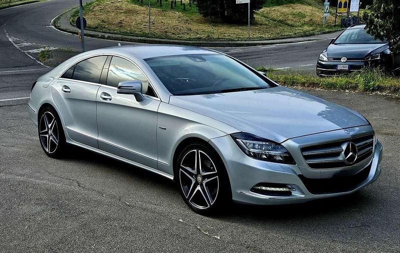 Usata 2011 Mercedes CLS350 Tre volumi | 19.500 € (Cara) - Immagine 1/4