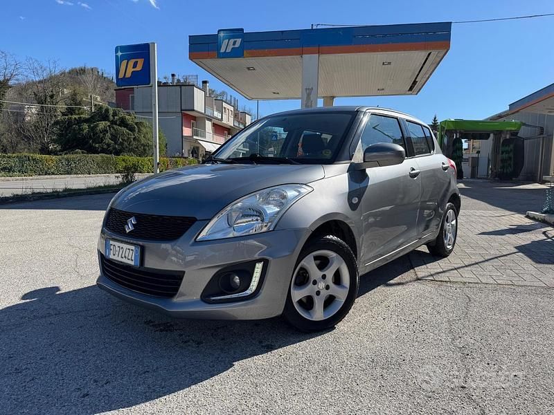 Usata Suzuki Swift 90 CV (66 kW) 2017 Grigio Utilitaria