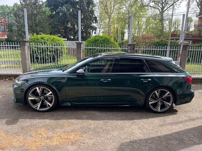 Usata Audi RS6 600 CV (441 kW) 2021 Verde Station wagon