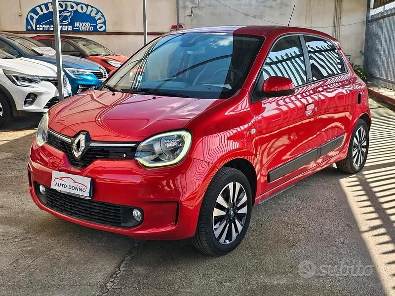 Usata Renault Twingo Intens 60 kW (82 CV) 2021 Rosso Utilitaria
