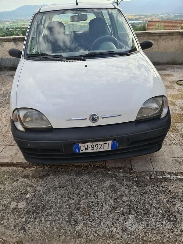 Usata Fiat 600 2005 Bianco Berlina